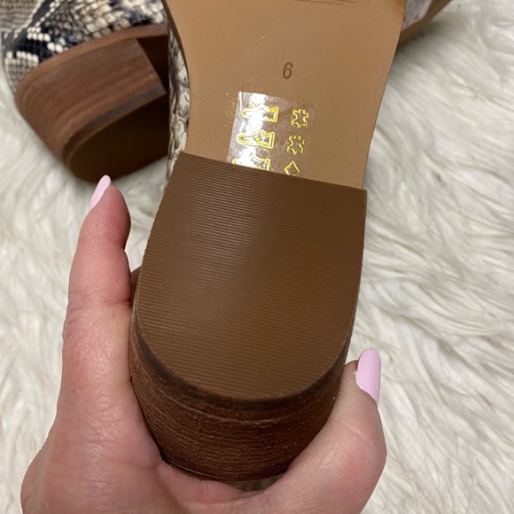 New Madewell Short Boot Size 6M - Picture 5 of 7